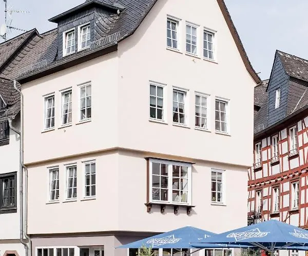 Apartman Designapartment Im Herzen Der Altstadt - 7 Guests - 3 Bedrooms - 2 Bathrooms *