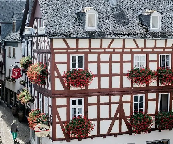 Designapartment Im Herzen Der Altstadt - 7 Guests - 3 Bedrooms - 2 Bathrooms Apartment Limburg an der Lahn